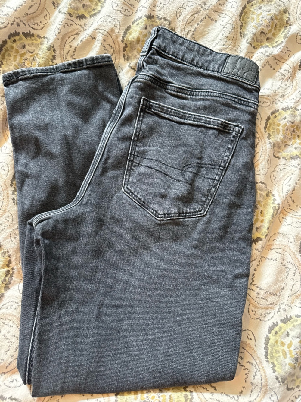 Women’s American eagle boyfriend jeans